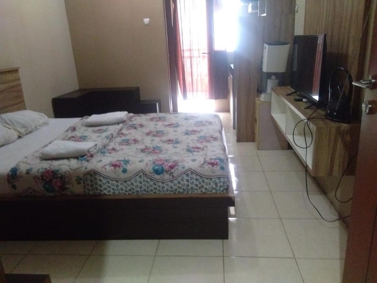 מלון Pondokcabe Hilir Green Lake View Just Sleep & Cozy מראה חיצוני תמונה