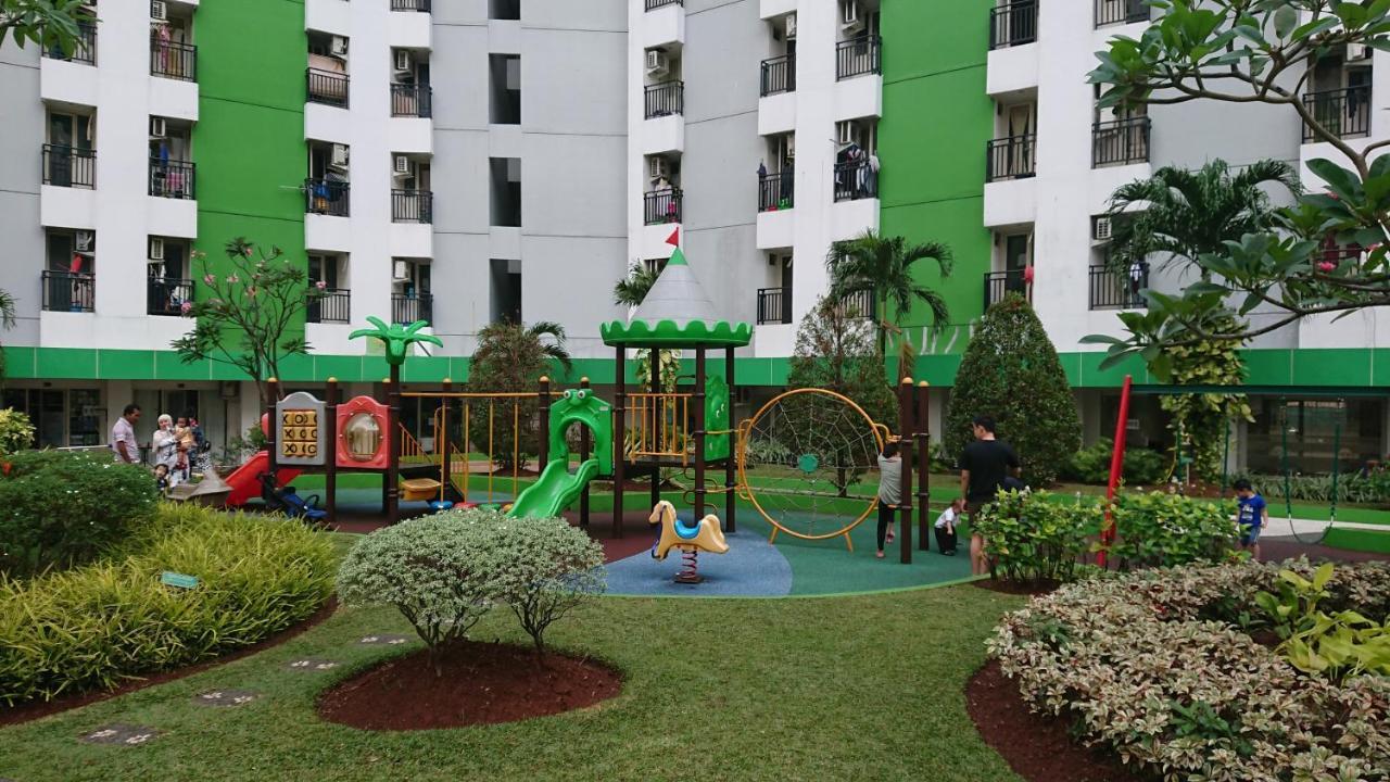 מלון Pondokcabe Hilir Green Lake View Just Sleep & Cozy מראה חיצוני תמונה