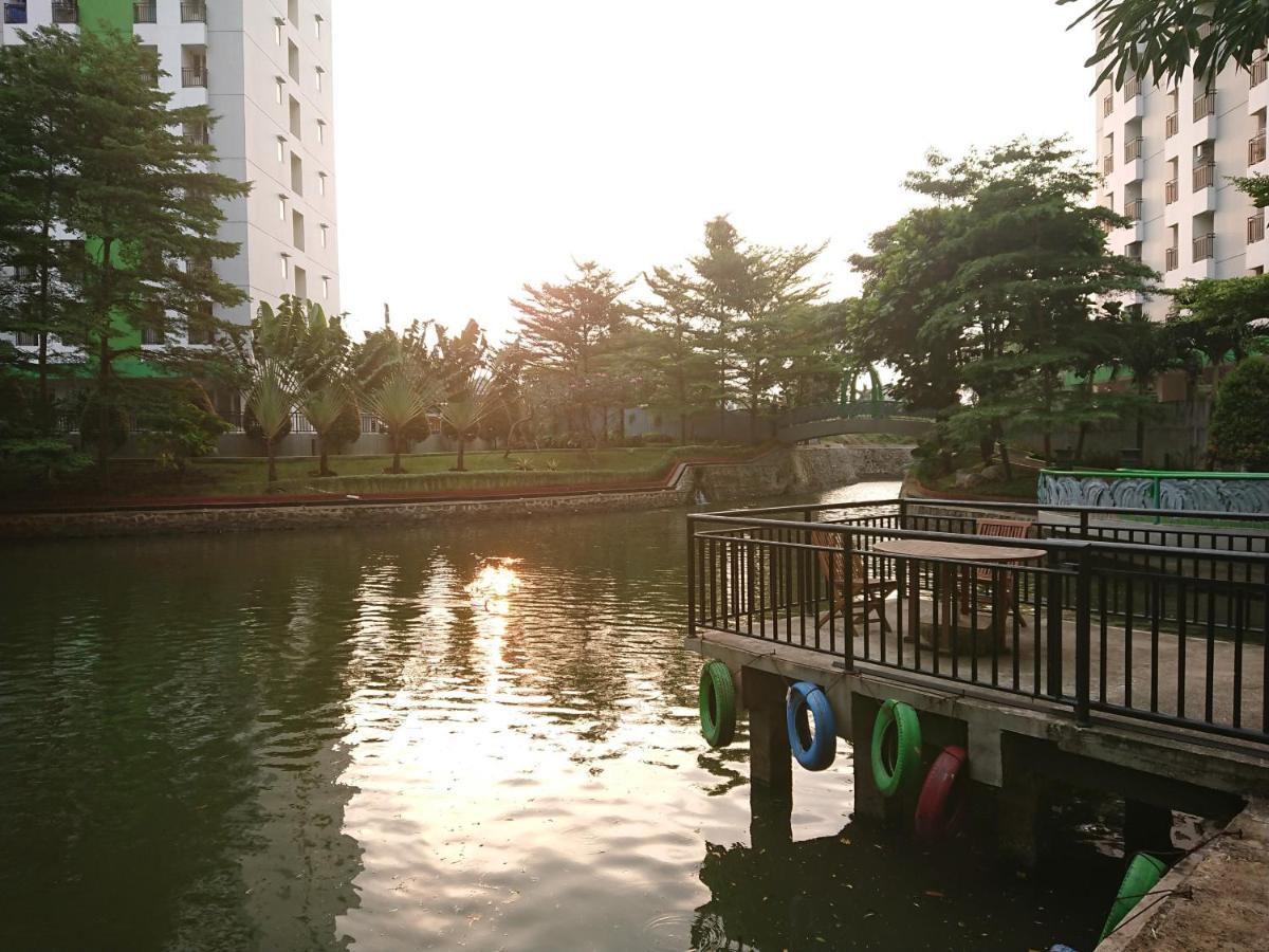 מלון Pondokcabe Hilir Green Lake View Just Sleep & Cozy מראה חיצוני תמונה
